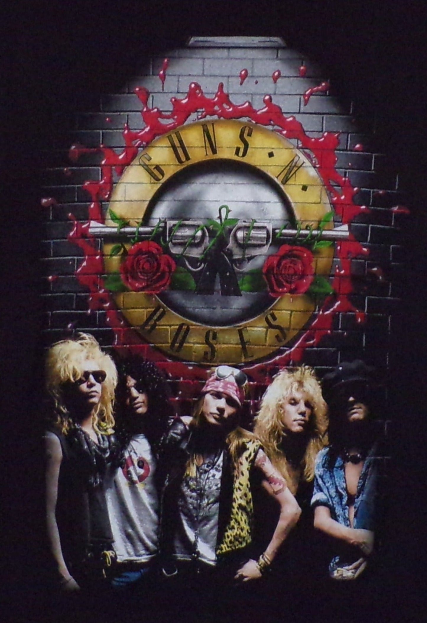 ’Guns N Roses - Group Picture’ Adult Silkscreen T-Shirt. Available From Small-3XL. - Unisex Short Sleeve Shirt