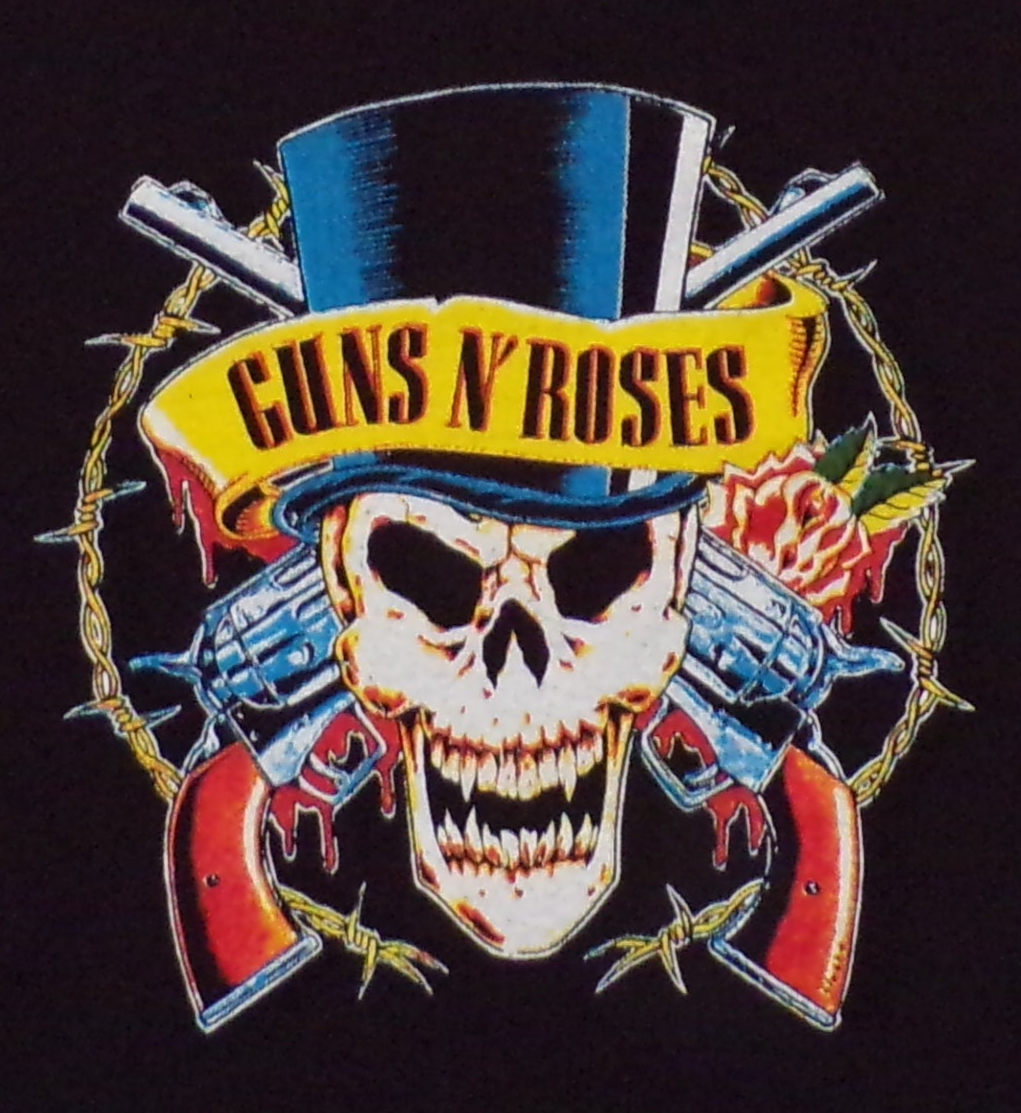 'Guns N' Roses Double Gun' silkscreen t-shirt, featuring a bold graphic of crossed guns with roses. Available in sizes XS-XL youth from JB Accessories05