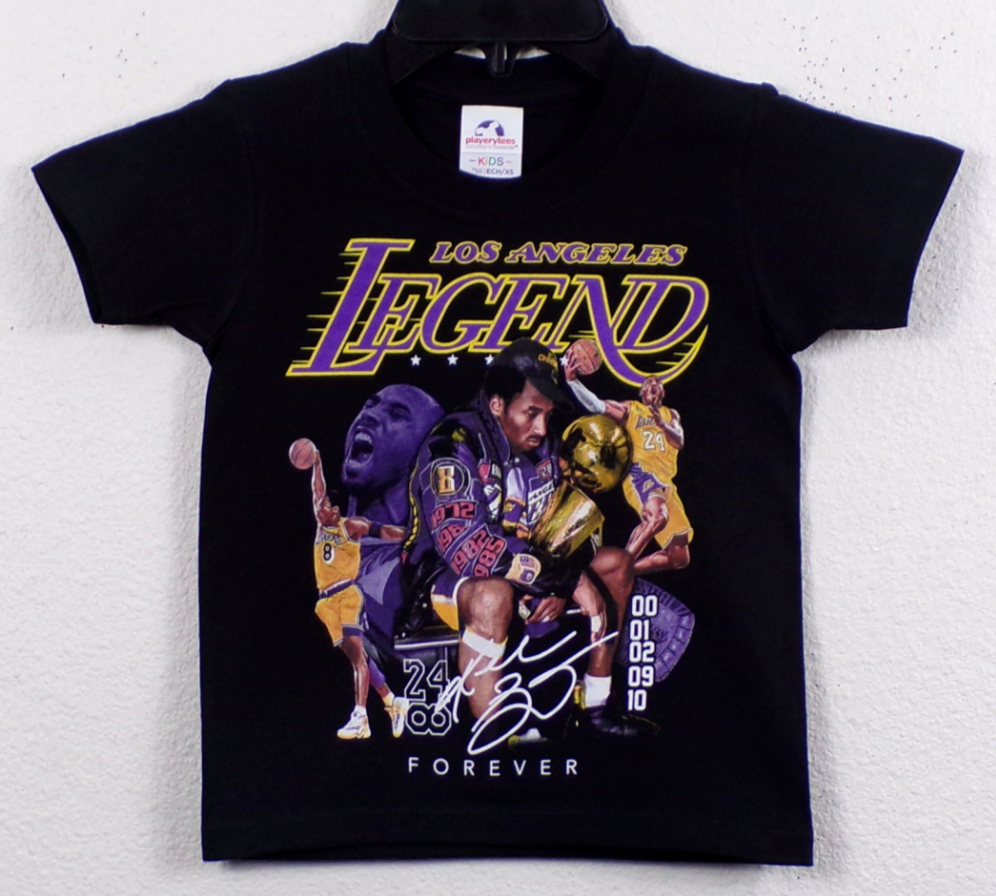 Kobe Bryant – Los Angeles Legend Youth Unisex Sports Silkscreen T-Shirt – XS–XL, black cotton tee with purple and gold basketball graphic.