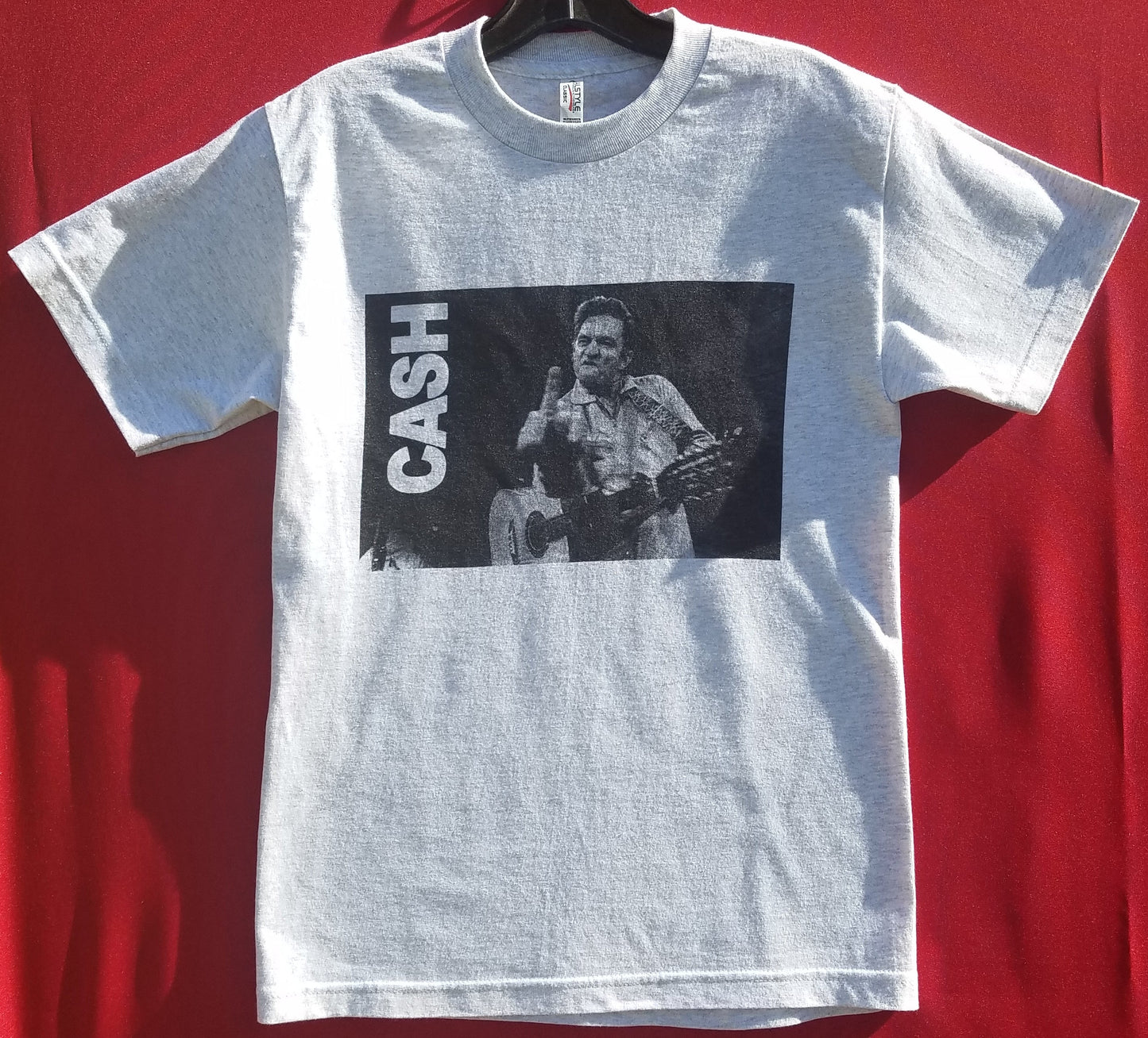 new johnny cash middle finger flipping off mens silkscreen t-shirt available in small-3xl women unisex music men apparel adult country shirts tops