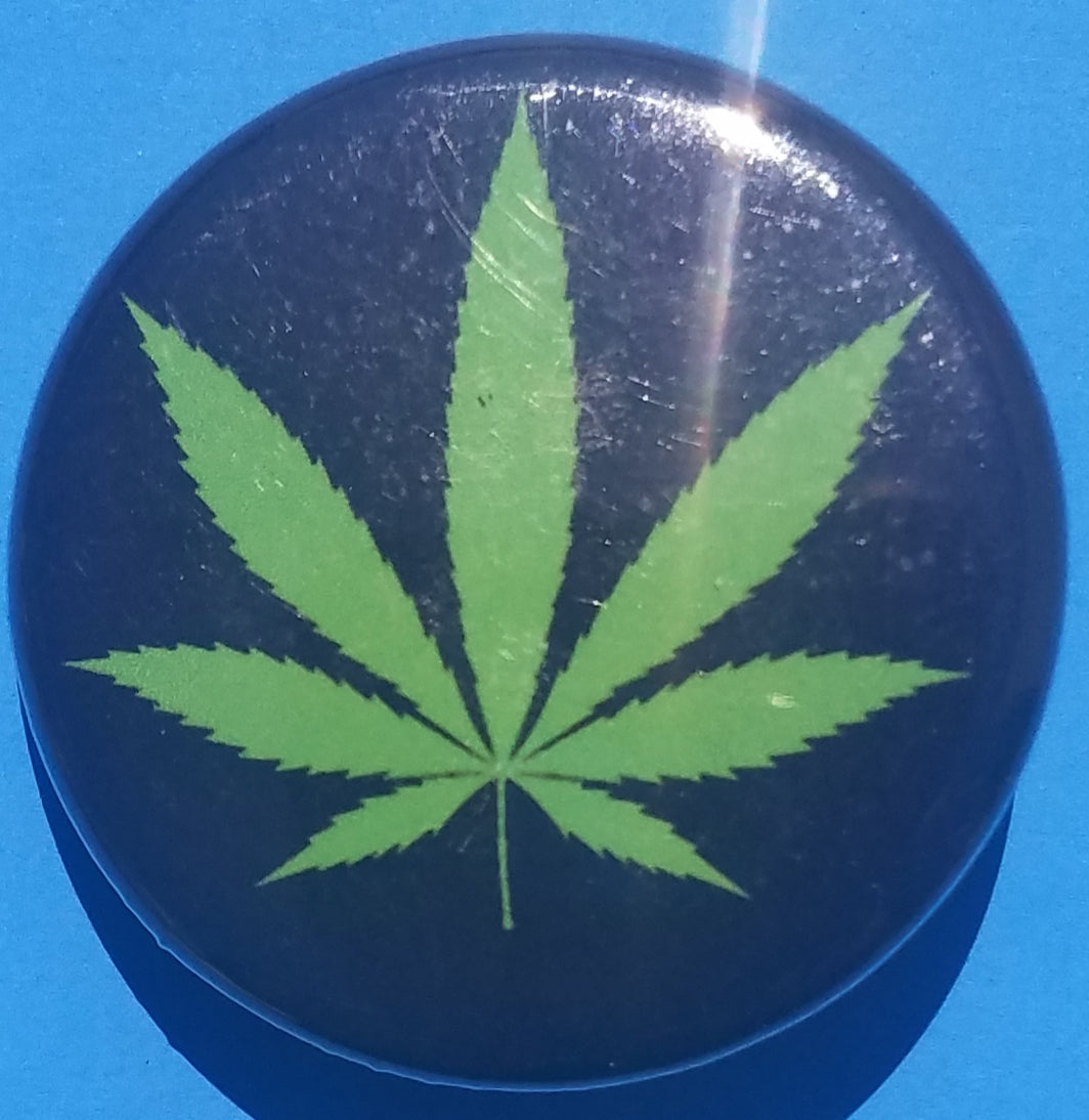 new legends button set of 8 fashion buttons are 1.25 and 1.50 inches in size Set Includes Half Bob Half Lion Bob Marley One Love Rasta Smoke Yellow Faces Jimi Hendrix Experience Reggae One Love Heart Weed Leaf Wu-Tang Symbol