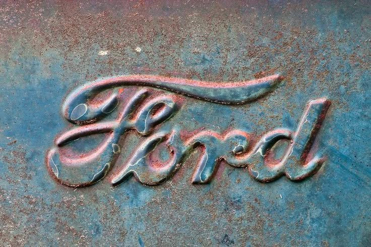 Classic Ford Sign Collection. 
