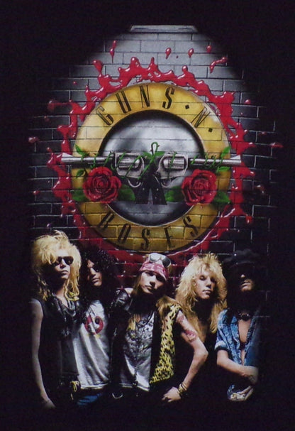 ’Guns N Roses - Group Picture’ Adult Silkscreen T-Shirt. Available From Small-3XL. - Unisex Short Sleeve Shirt