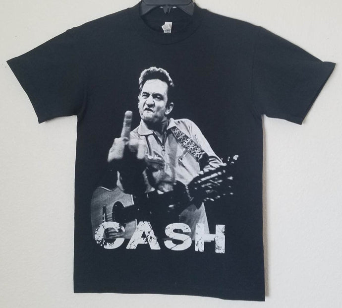 Johnny Cash San Quentin 1969 Middle Finger T-Shirt – Iconic Concert Image