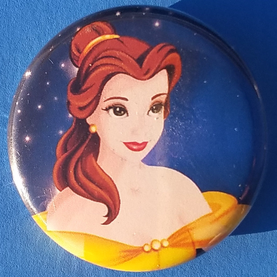 new disney princesses button set of 9 buttons are 1.25 inches in size Included In Set Snow White Ariel Elsa Cinderella Jasmin Belle Aurora Pocahontas Tiana collection cartoons movies animation