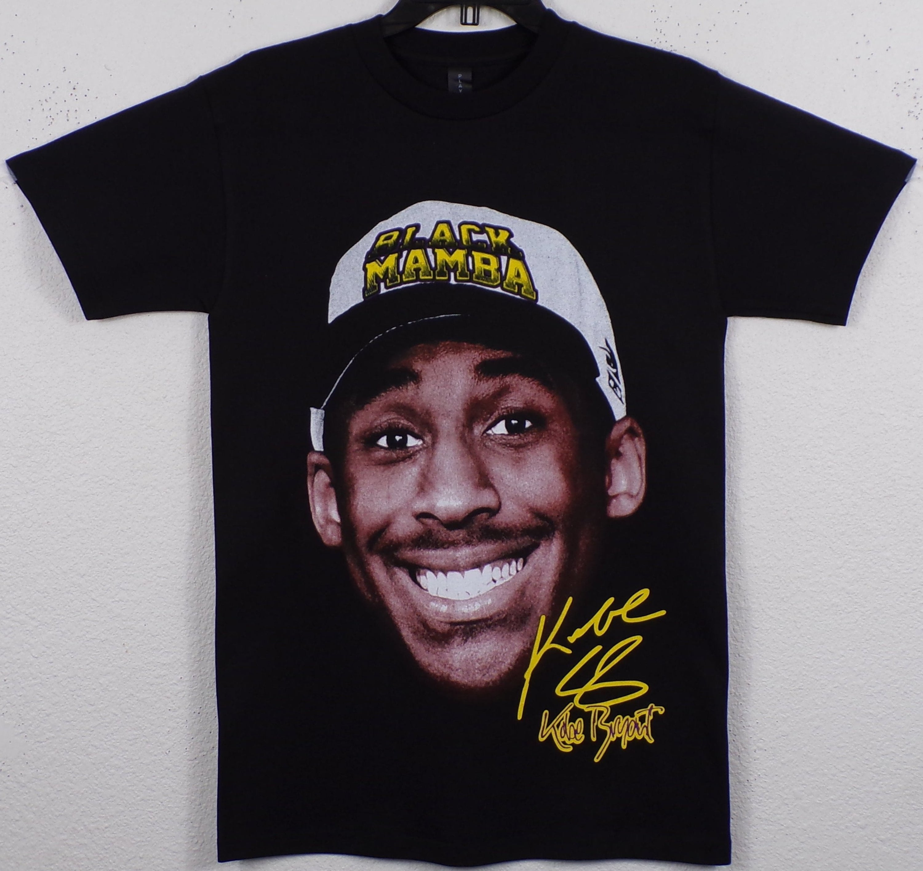 Kobe Bryant - Big Smile Unisex Silkscreen T-Shirt – Available in