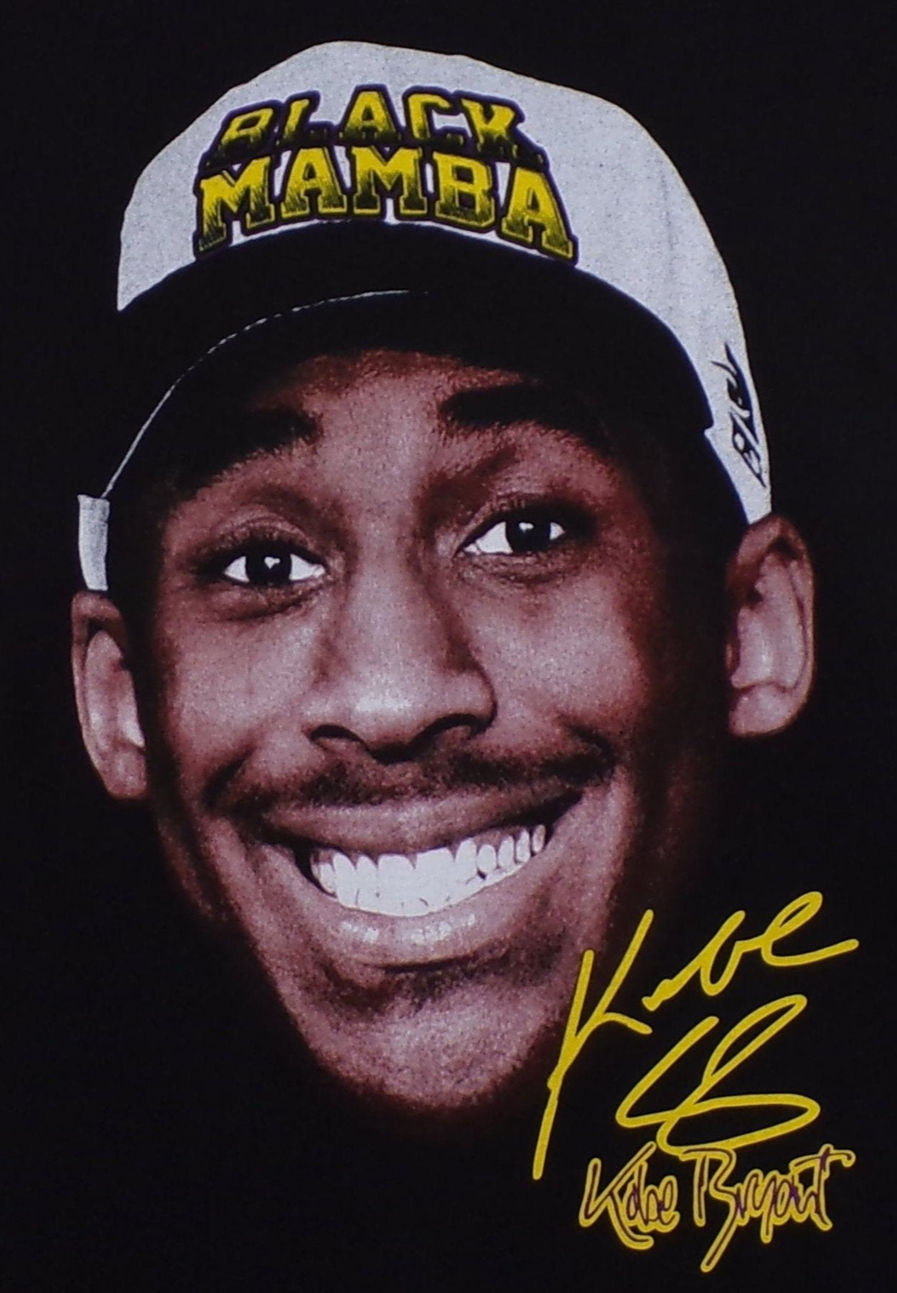 Kobe Bryant - Big Smile Unisex Silkscreen T-Shirt – Available in
