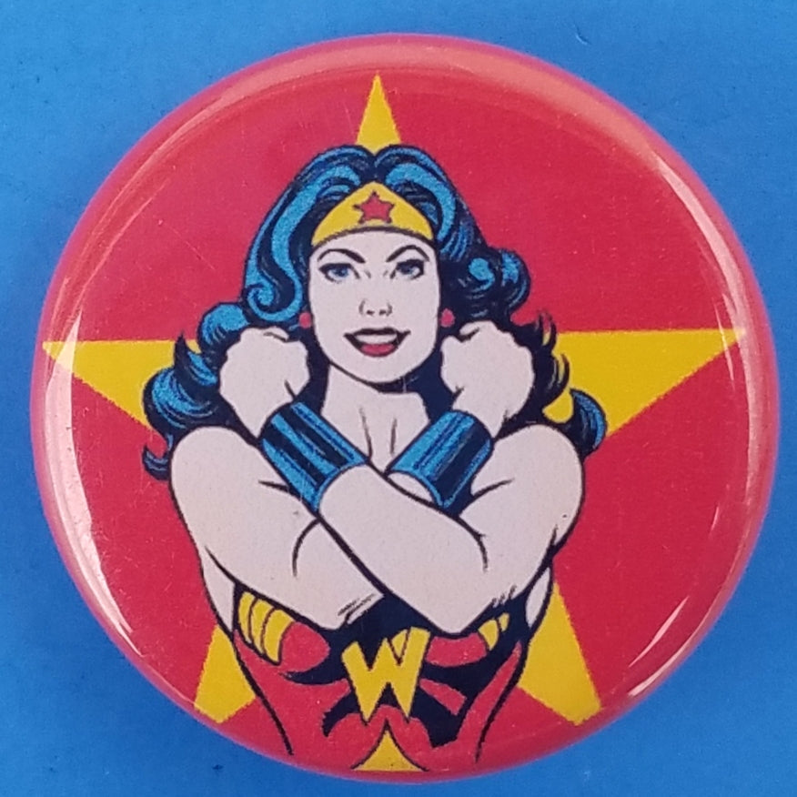 New ’Wonder Woman Button Set Of 5.’ Fashion Buttons Are 1.25 Inches In Size. - Button’s