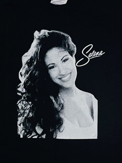 Selena White Script Youth Silkscreen T-Shirt – Tribute to the Queen of Tejano, featuring her iconic signature design. Available in XS-XL.