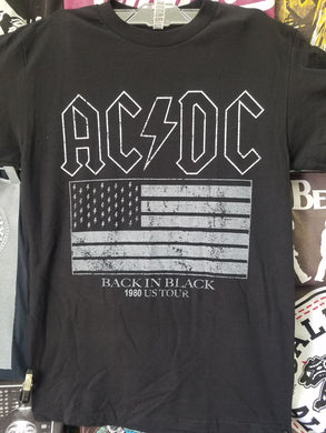 new AC/DC back in black 1980 us tour flag mens silkscreen t-shirt available from small 3xl hard rock classic rock unisex